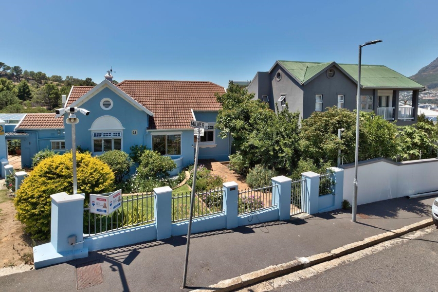 3 Bedroom Property for Sale in Tamboerskloof Western Cape